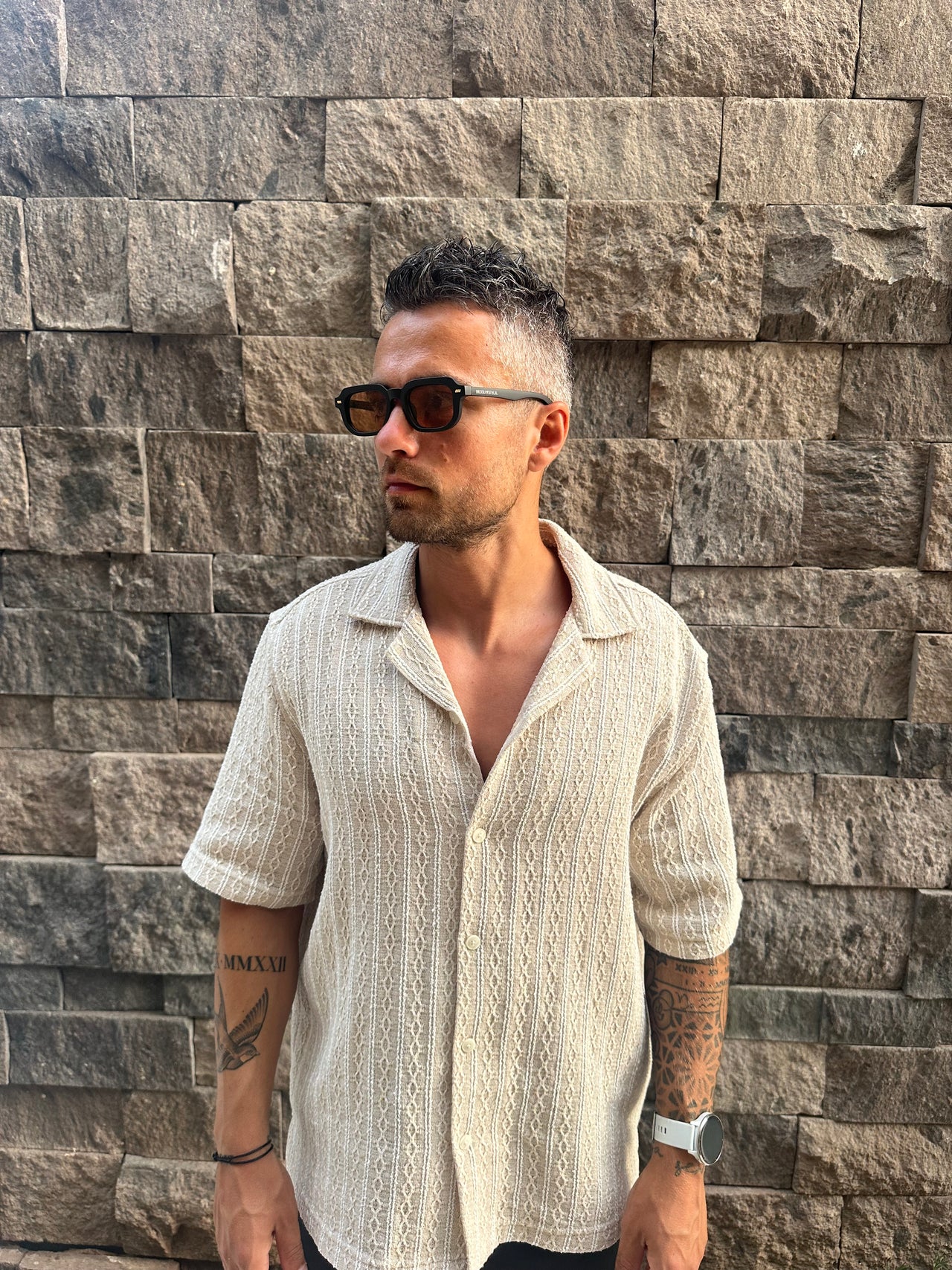 Yard - Brown / Black