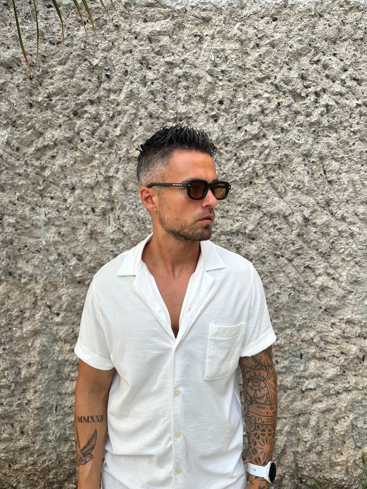 Yard - Brown / Black