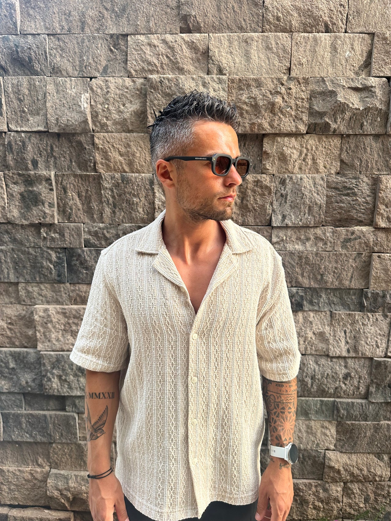 Yard - Brown / Black